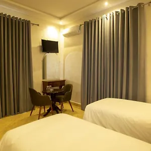 3* Hotell De Paris